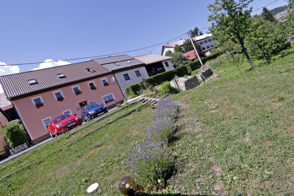 פוז'ינה Apartment House Lalita מראה חיצוני תמונה
