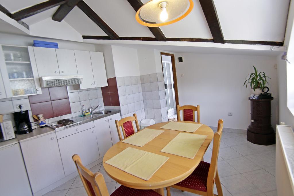 פוז'ינה Apartment House Lalita מראה חיצוני תמונה
