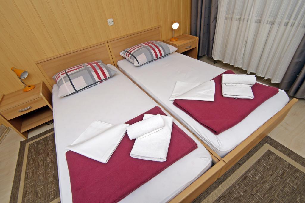 פוז'ינה Apartment House Lalita מראה חיצוני תמונה