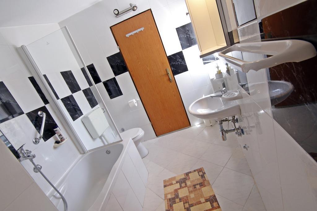 פוז'ינה Apartment House Lalita חדר תמונה